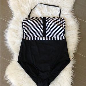 One piece black and white swimsuit size 14